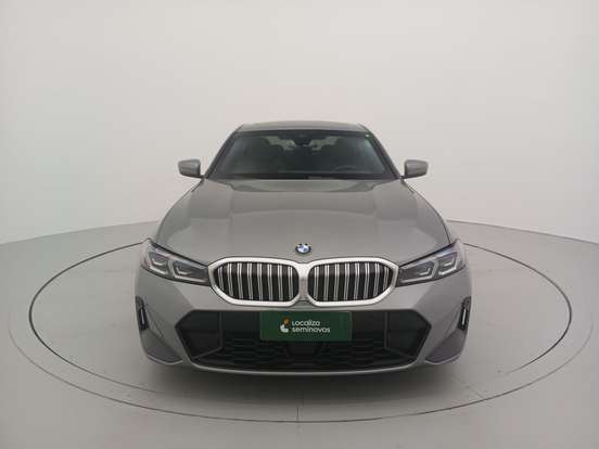 BMW-320i-2023