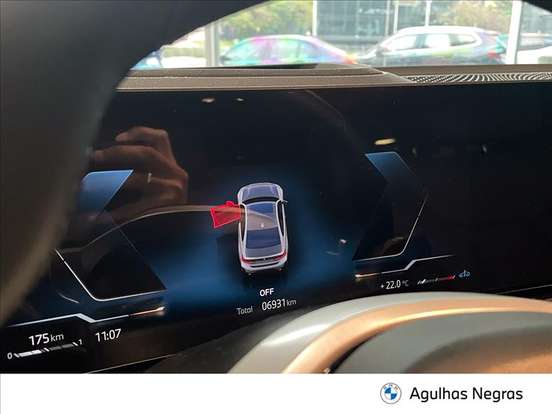 BMW-320i-2025