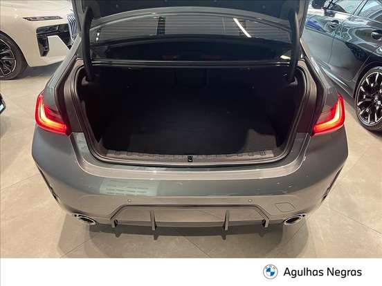 BMW-320i-2025