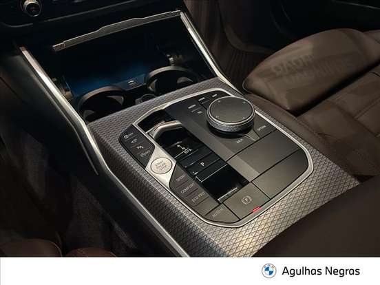 BMW-320i-2025
