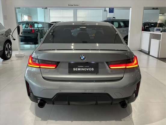 BMW-320i-2.0 16V TURBO FLEX M SPORT AUTOMÁTICO BMW-320i-2024
