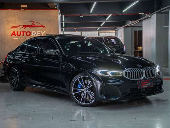BMW-320i-2023
