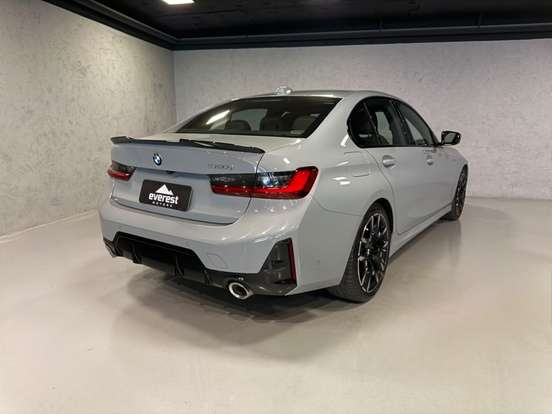 BMW-320i-2025