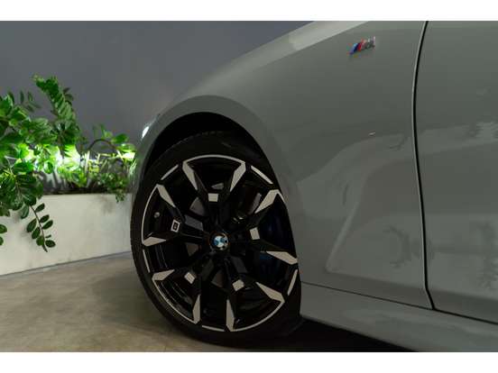 BMW-320i-2026