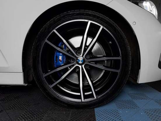 BMW-320i-2.0 16V TURBO FLEX M SPORT AUTOMÁTICO BMW-320i-2023