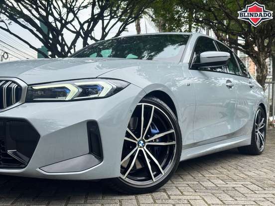 BMW-320i-2023