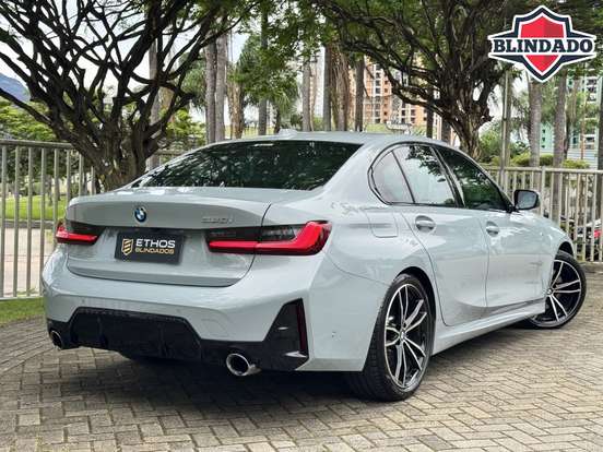 BMW-320i-2.0 16V TURBO FLEX M SPORT AUTOMÁTICO BMW-320i-2023
