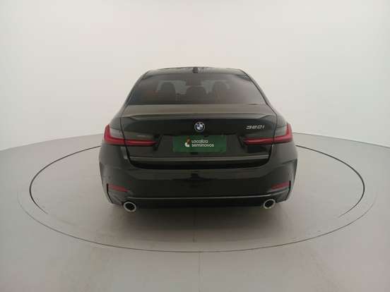 BMW-320i-2023