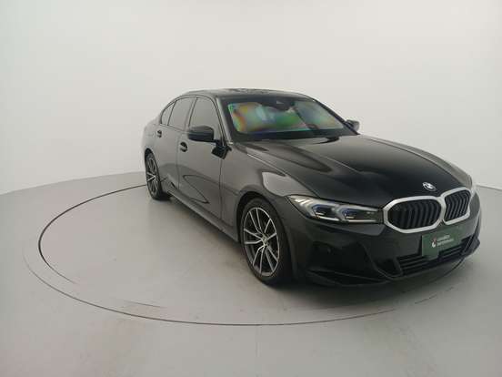 BMW-320i-2023