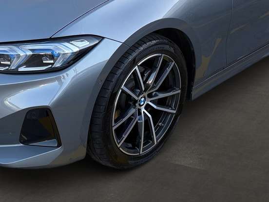 BMW-320i-2025