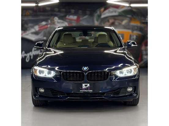 BMW-320i-2014