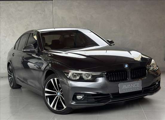 BMW-320i-2018