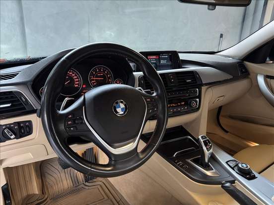 BMW-320i-2.0 SPORT 16V TURBO ACTIVE FLEX 4P AUTOMÁTICO BMW-320i-2018
