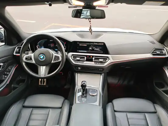 BMW-330e-2.0 16V TURBO HÍBRIDO M SPORT AUTOMÁTICO BMW-330e-2022