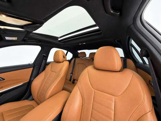 BMW-330e-2.0 16V TURBO HÍBRIDO M SPORT AUTOMÁTICO BMW-330e-2020