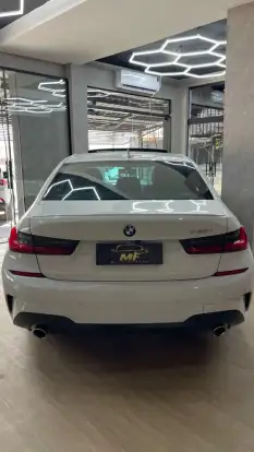 BMW-330i-2020