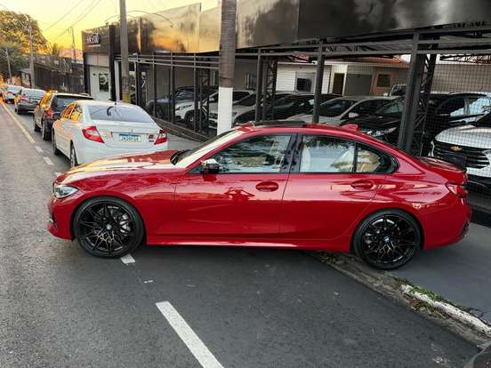 BMW-330i-2.0 16V TURBO GASOLINA M SPORT AUTOMÁTICO BMW-330i-2019