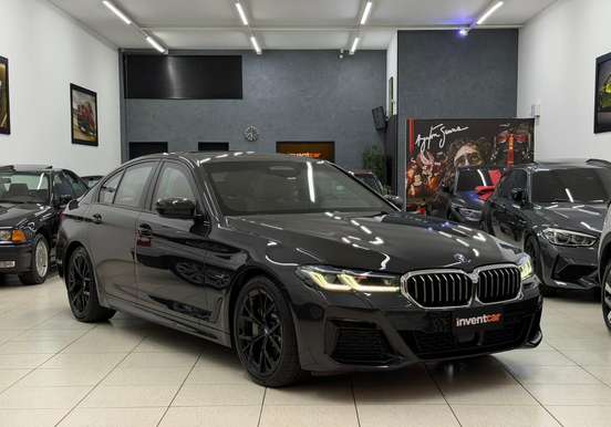 BMW-530e-2022