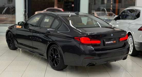 BMW-530e-2022