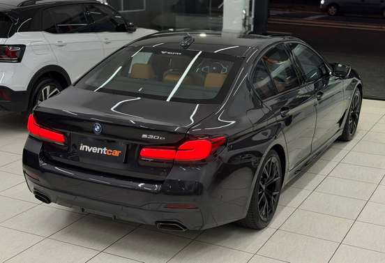 BMW-530e-2022