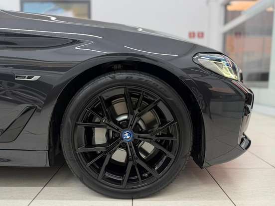 BMW-530e-2.0 16V TWINPOWER HÍBRIDO M SPORT AUTOMÁTICO BMW-530e-2022