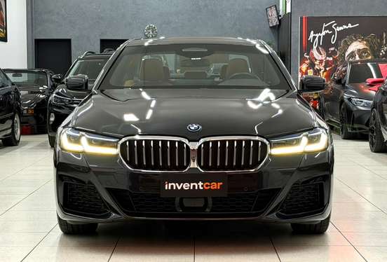 BMW-530e-2022