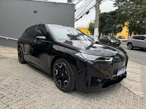 BMW-iX-2023