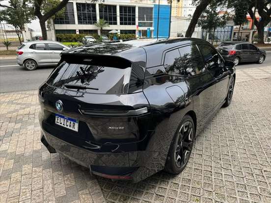 BMW-iX-2023
