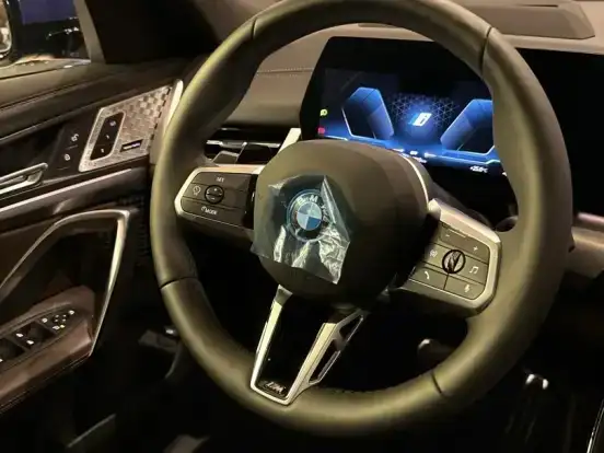 BMW-iX2-2025