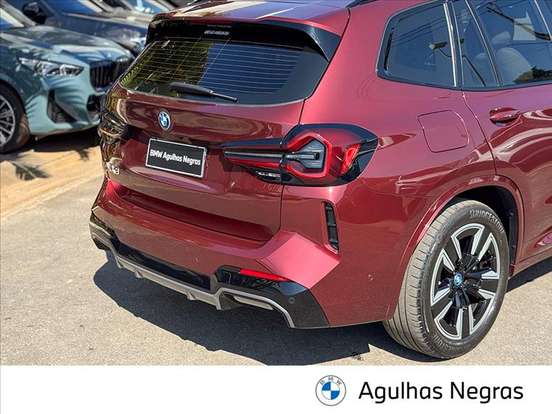 BMW-iX3-2022