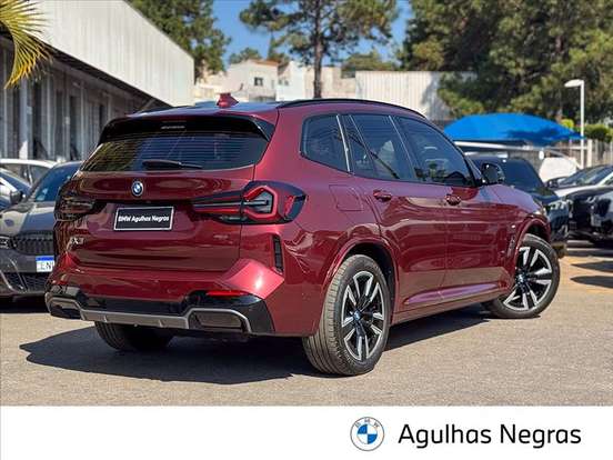 BMW-iX3-2022
