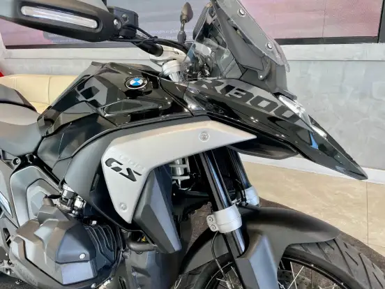 BMW-R 1300 GS TRIPLE BLACK-2025