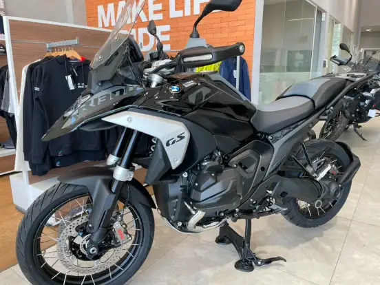 BMW-R 1300 GS TRIPLE BLACK-2026