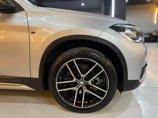 BMW-X1-2.0 16V TURBO ACTIVEFLEX SDRIVE20I 4P AUTOMÁTICO BMW-X1-2018