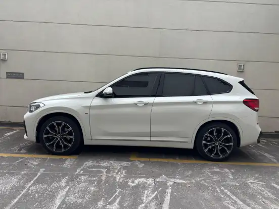 BMW-X1-2022