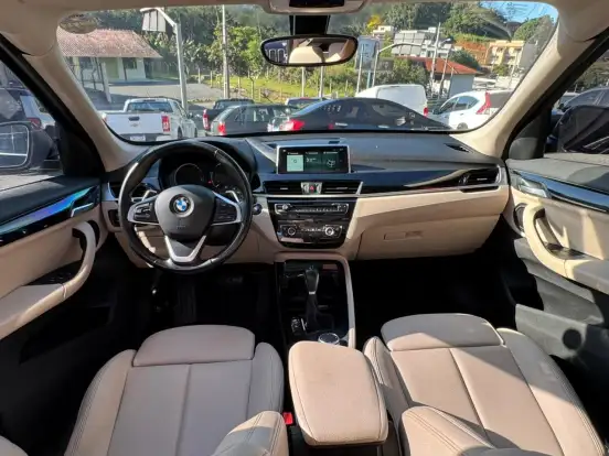 BMW-X1-2.0 16V TURBO ACTIVEFLEX SDRIVE20I X-LINE 4P AUTOMÁTICO BMW-X1-2019