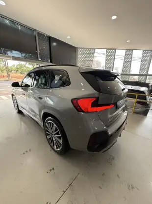 BMW-X1-2023