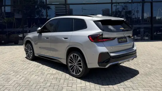 BMW-X1-2024