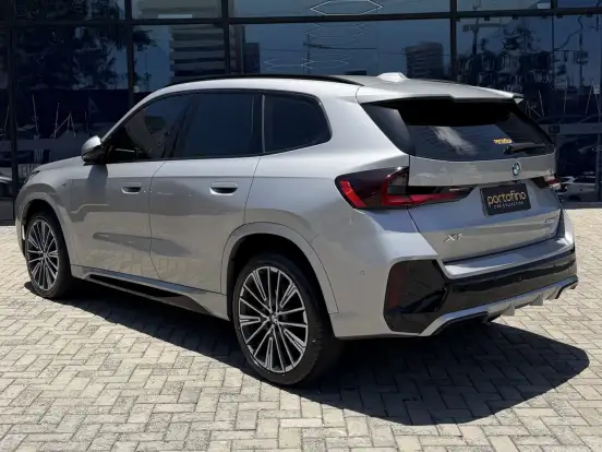 BMW-X1-2.0 16V TURBO GASOLINA SDRIVE20I M SPORT STEPTRONIC BMW-X1-2024