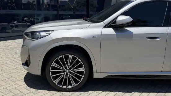 BMW-X1-2024