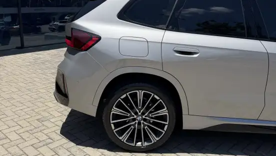 BMW-X1-2024