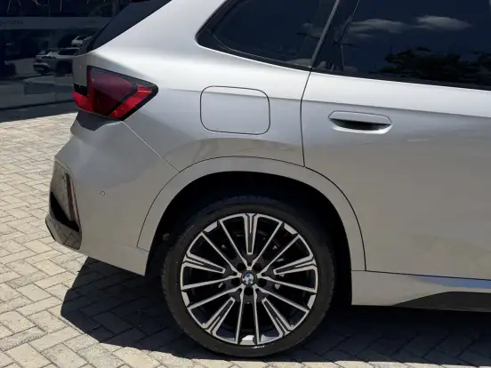 BMW-X1-2.0 16V TURBO GASOLINA SDRIVE20I M SPORT STEPTRONIC BMW-X1-2024