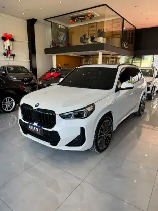 BMW-X1-2024
