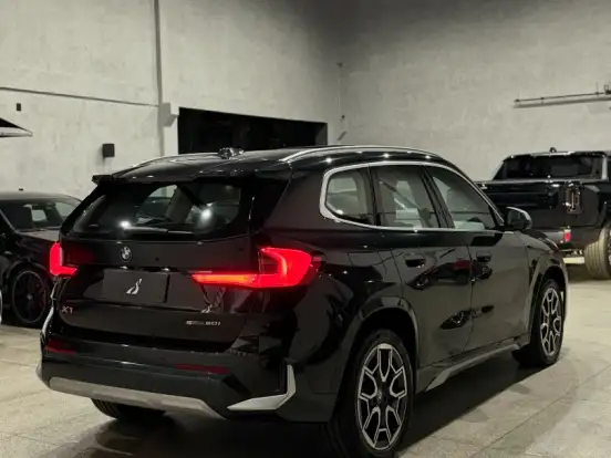 BMW-X1-2.0 16V TURBO GASOLINA SDRIVE20I X-LINE STEPTRONIC BMW-X1-2023