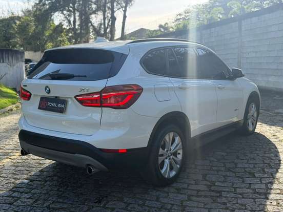 BMW-X1-2017
