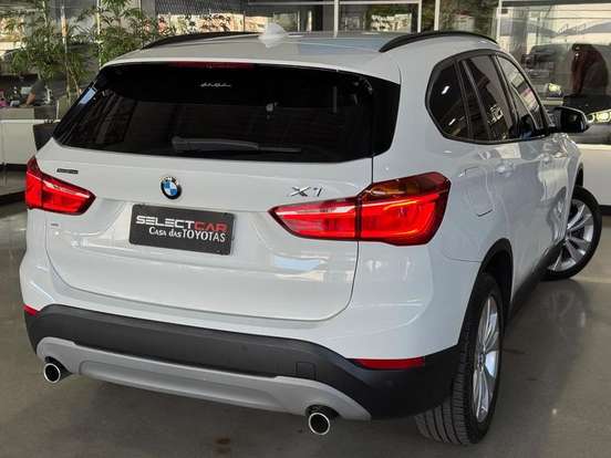 BMW-X1-2016