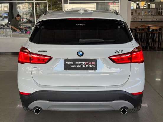 BMW-X1-2.0 16V TURBO ACTIVEFLEX SDRIVE20I 4P AUTOMÁTICO BMW-X1-2016