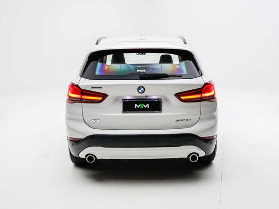 BMW-X1-2021