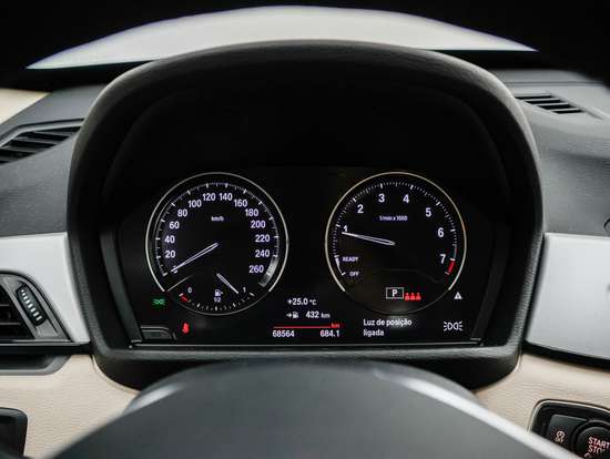 BMW-X1-2021