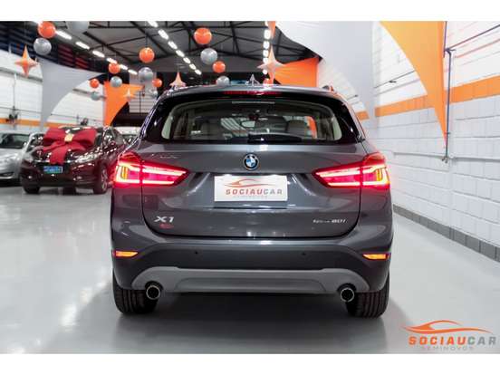 BMW-X1-2.0 16V TURBO ACTIVEFLEX SDRIVE20I GP 4P AUTOMÁTICO BMW-X1-2018